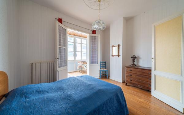 Maison à vendre    5 pièces • 150 m2 Arcachon