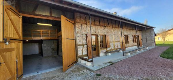 Maison à vendre à La Chapelle-Thècle en Saône-et-Loire (71470), ref : YM246