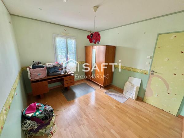 PAVILLON 3 CHAMBRES + GARAGE A LA CRECHE