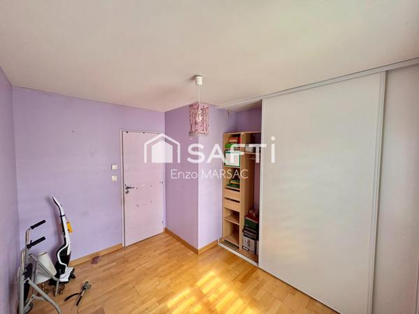 PAVILLON 3 CHAMBRES + GARAGE A LA CRECHE