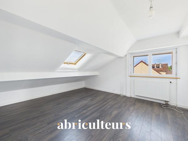 SOMPTUEUSE MAISON FAMILIALE EN VENTE A TREMBLAY EN FRANCE (93290)