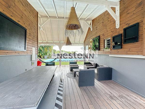 A VENDRE VILLA F5 AVEC PISCINE DE 135M² SAINTE-ANNE PROCHE DE LA PLAGE