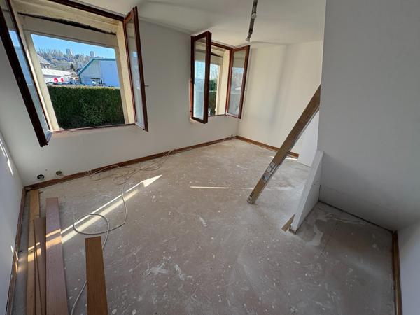 Lisieux F4 3 chambres 76 m2  70 % de travaux réalisés