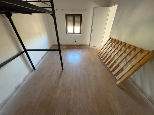 Lisieux F4 3 chambres 76 m2  70 % de travaux réalisés