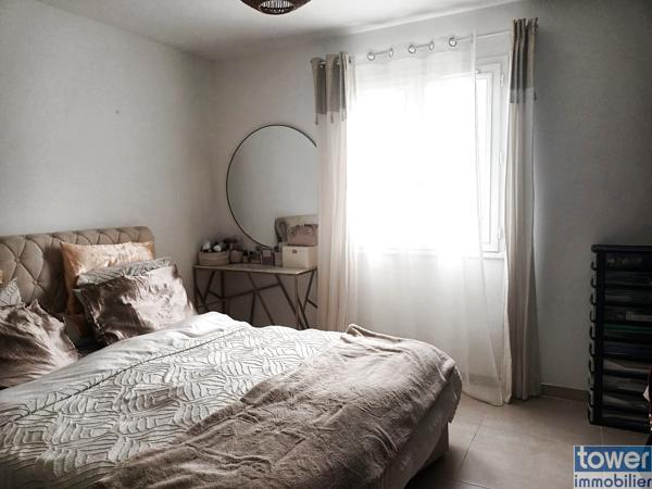 Villa
                                                                                                                                                                                                                                                                                                                        5 pièce(s)                                                                                                                                                                                                          4 chambre(s)                                                                                                                                                                                                          110  m²