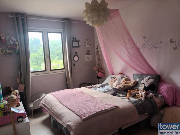 Villa 5 pièce(s) 4 chambre(s) 110 m²