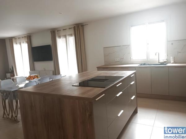 Villa
                                                                                                                                                                                                                                                                                                                        5 pièce(s)                                                                                                                                                                                                          4 chambre(s)                                                                                                                                                                                                          110  m²