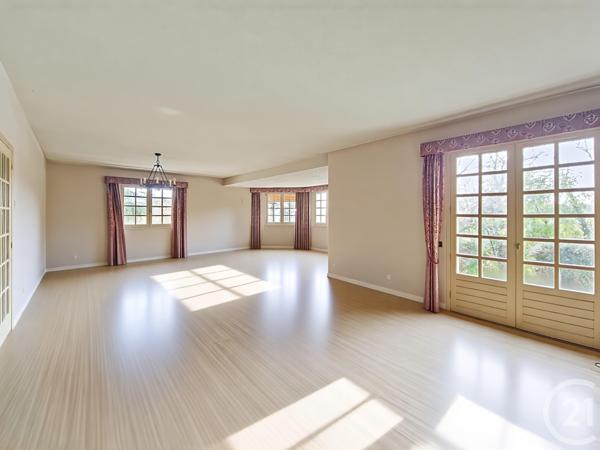 Maison à vendre  8 pièces - 214 m2 CLERMONT FERRAND - 63