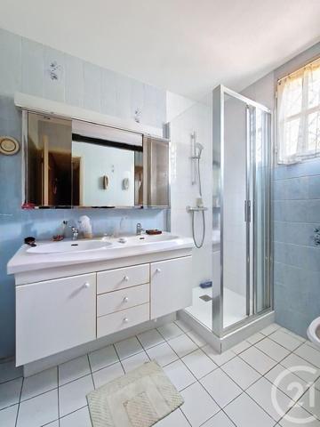 Maison à vendre  8 pièces - 214 m2 CLERMONT FERRAND - 63