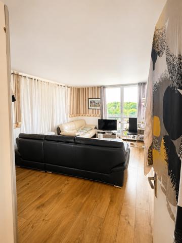 Appartement 4 pièces 82 m² à Cergy avec 3 chambres et 2 balcons