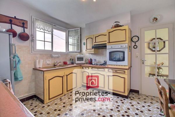 VILLEMANDEUR, PAVILLON LUMINEUX 73 m2  + VERANDA 11 m2, PLEIN SUD, SOUS-SOL TOTAL, TERRAIN 602 m2