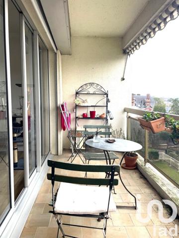 Appartement 3 pièces de 85 m² à Mont-Saint-Aignan (76130)