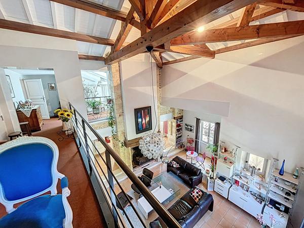 Propriété de caractère avec piscine et vue - Cadre privilégié