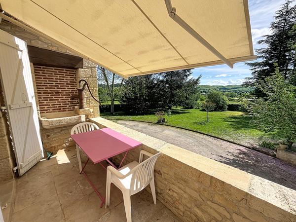 Propriété de caractère avec piscine et vue - Cadre privilégié
