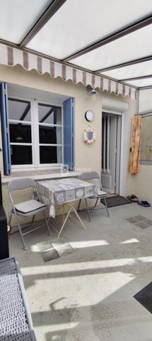 Maison de village 2 terrasses, 2 chambres.