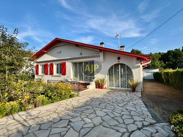 Maison à vendre Saint Vincent De Tyrosse - 4 pièces, 104m² avec 3 chambre(s) à 349 800€ - AJP Horizons Capbreton