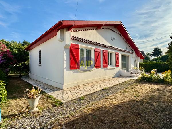 Maison à vendre Saint Vincent De Tyrosse - 4 pièces, 104m² avec 3 chambre(s) à 349 800€ - AJP Horizons Capbreton