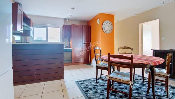 SAINT-HERBLAIN - AVENUE DE LA BOUVARDIÈRE / Appartement 100m² 4 pièces 3 chambres, balcon, parking extérieur et cave