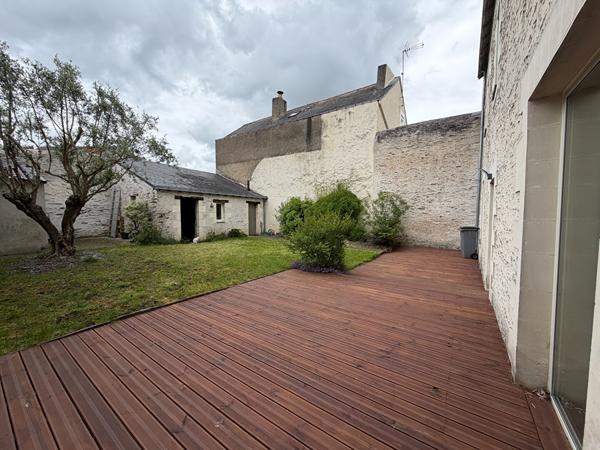Maison familiale à louer 5 chambres Jardin et dépendances