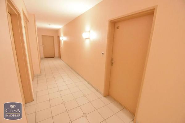 Appartement à louer 1 pièce 32.33m² Le Mans (72000)
