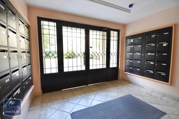 Appartement à louer 1 pièce 32.33m² Le Mans (72000)