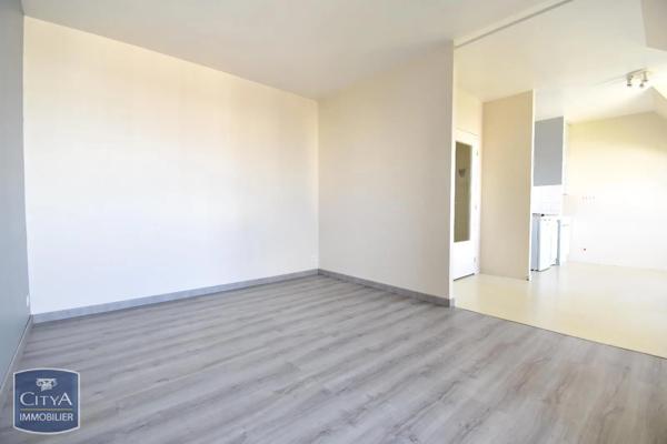 Appartement à louer 1 pièce 32.33m² Le Mans (72000)