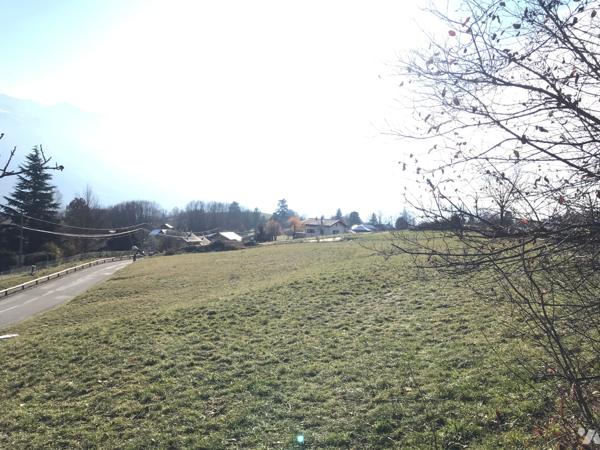 TERRAIN CONSTRUCTIBLE VIABILISE - 1124 M²