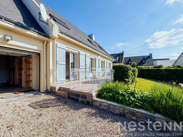 Maison familiale, 5 chambres, 1 garage, jardin - Hennebont, rive droite.