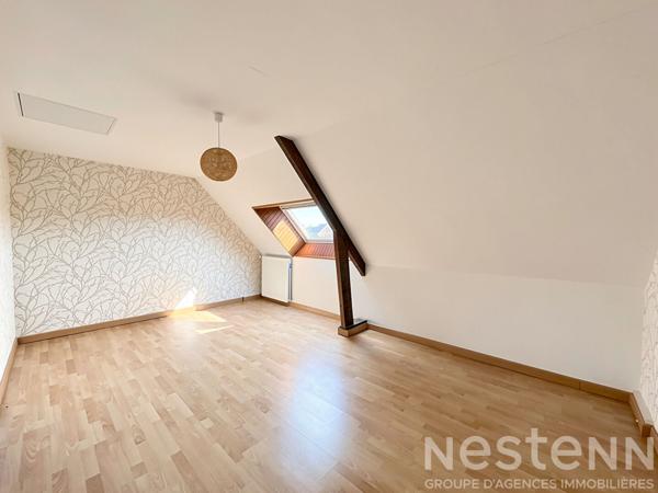 Maison familiale, 5 chambres, 1 garage, jardin - Hennebont, rive droite.