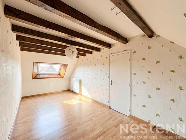 Maison familiale, 5 chambres, 1 garage, jardin - Hennebont, rive droite.