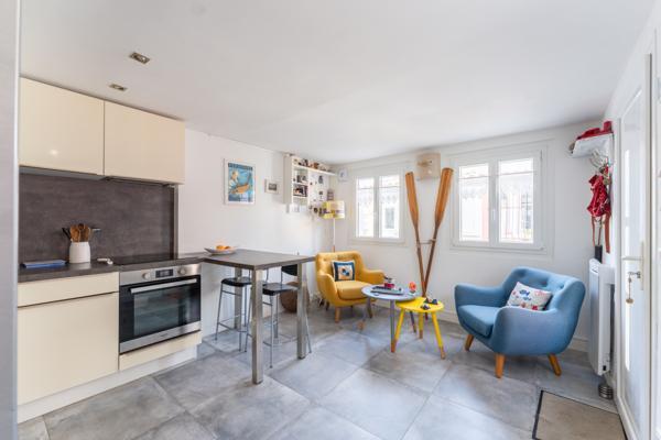 Marseille (13008) RARE - Cabanon avec terrasse aux Goudes