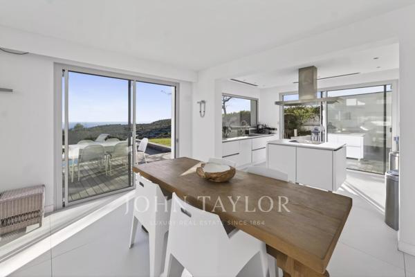 Villa contemporaine avec vue mer panoramique à Cassis