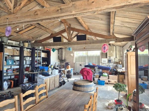 Plain-pied avec grand garage atelier