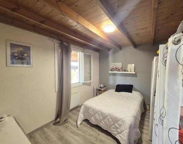 Plain-pied avec grand garage atelier