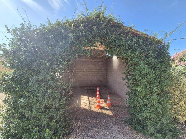 Plain-pied avec grand garage atelier