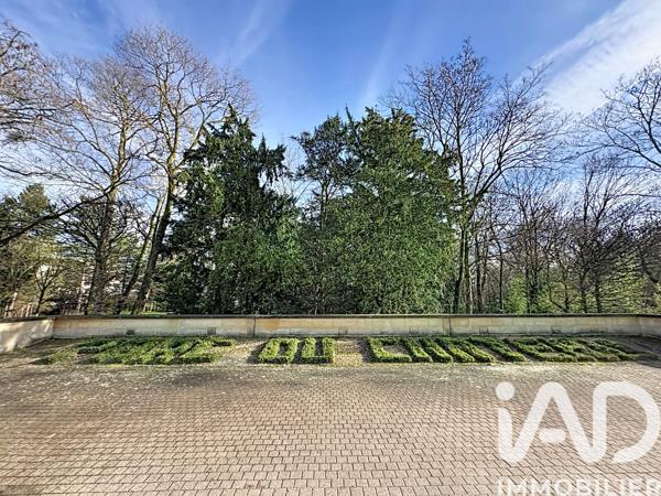 Appartement à vendre 5 pièces 102 m² Suresnes