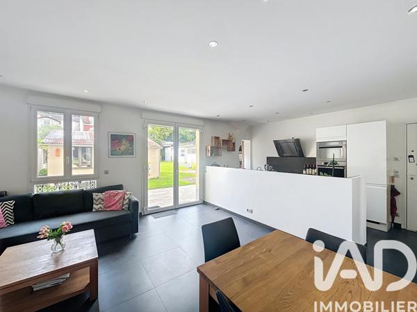 Appartement à vendre 5 pièces 102 m² Suresnes