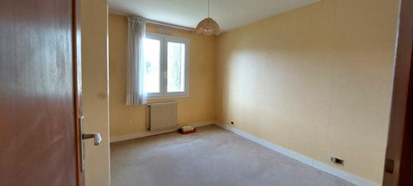 Maison  4 pièce(s)  3 chambre(s)  88 m²