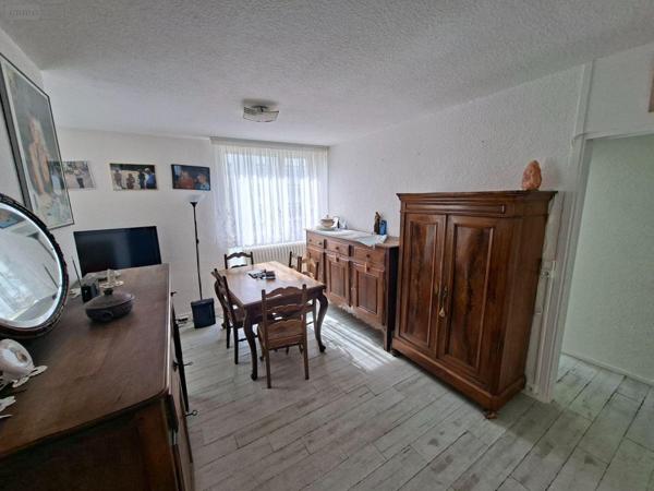 Appartement à rénover à vendre à Maubeuge dans le Nord (59600), ref : 2237