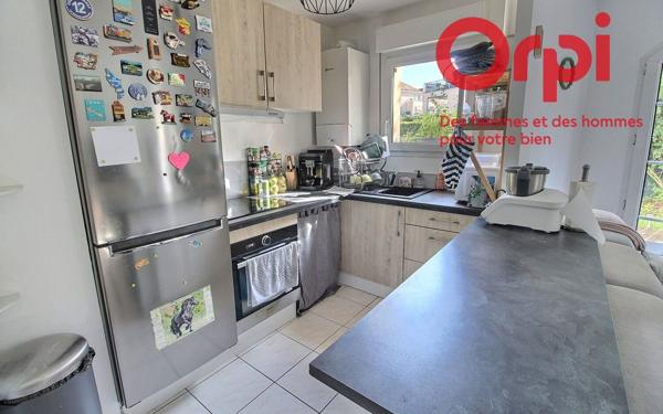 Appartement à vendre    2 pièces •  Montigny-le-Bretonneux