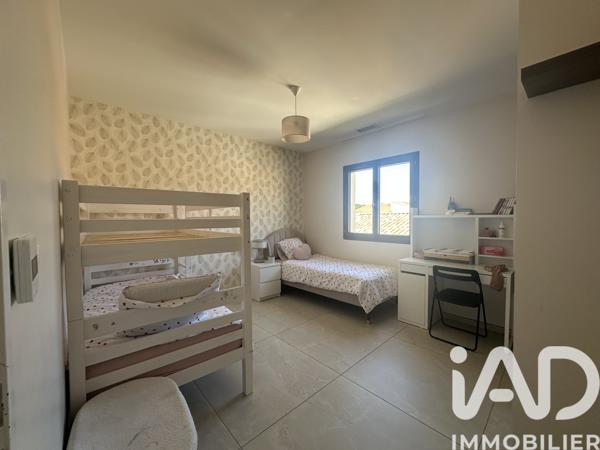 Maison à vendre 4 pièces 155 m² Laudun-l'Ardoise