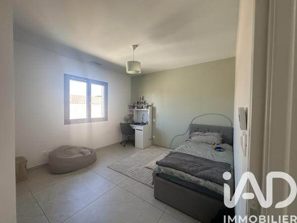 Maison à vendre 4 pièces 155 m² Laudun-l'Ardoise