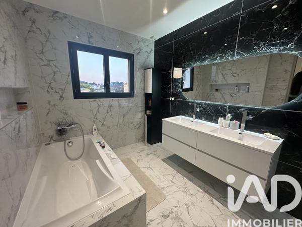 Maison à vendre 4 pièces 155 m² Laudun-l'Ardoise