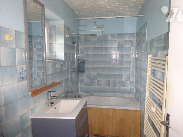 MAISON A RENOVER A VENDRE A BRUNELLES