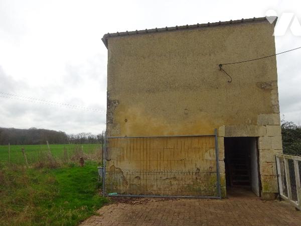 MAISON A RENOVER A VENDRE A BRUNELLES