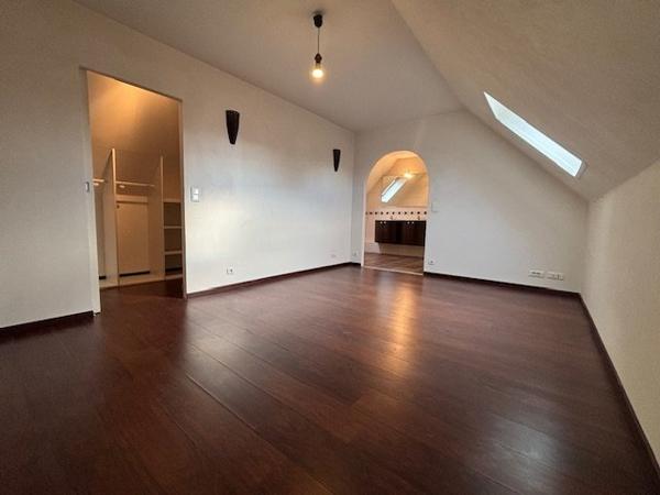 Maison à BRIE COMTE ROBERT (77170)