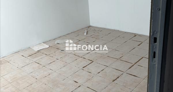 Location Local commercial 2 pièces 152.5 m² - Marseille 13005