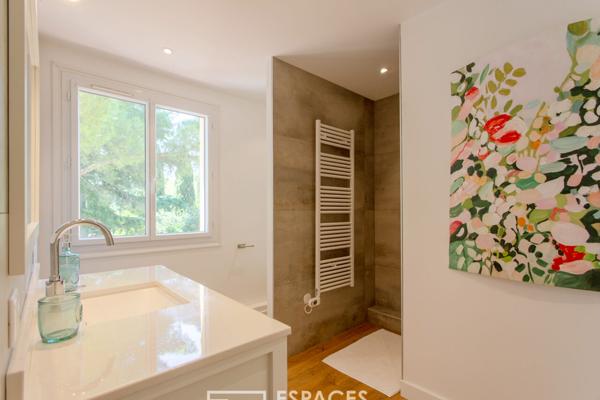 Écrin de sérénité entre Uzès et Avignon : villa d’exception repensée avec élégance