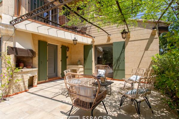 Écrin de sérénité entre Uzès et Avignon : villa d’exception repensée avec élégance