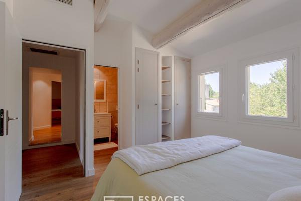 Écrin de sérénité entre Uzès et Avignon : villa d’exception repensée avec élégance